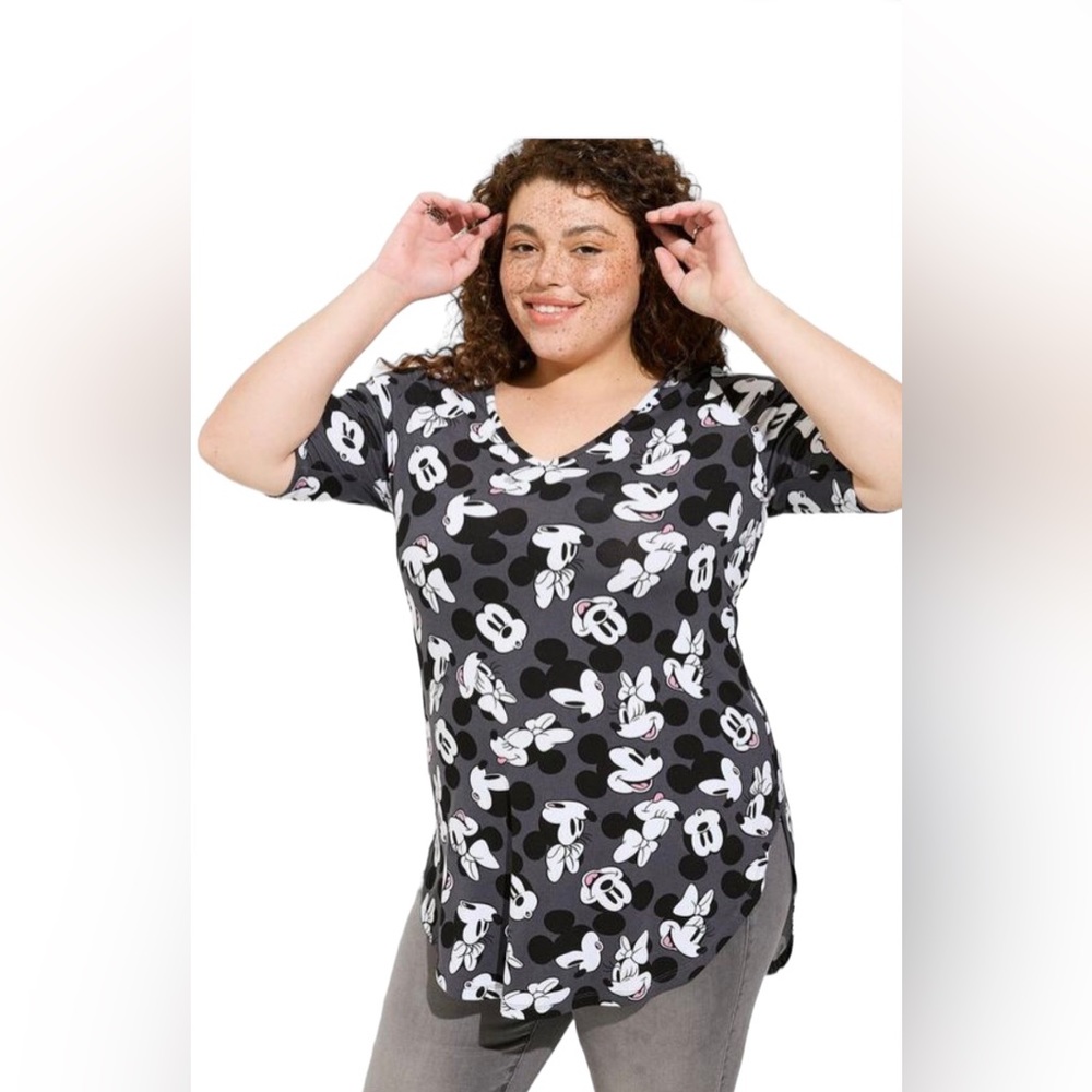 TORRID Favorite Tunic - Super Soft Disney Mickey & Friends Grey
